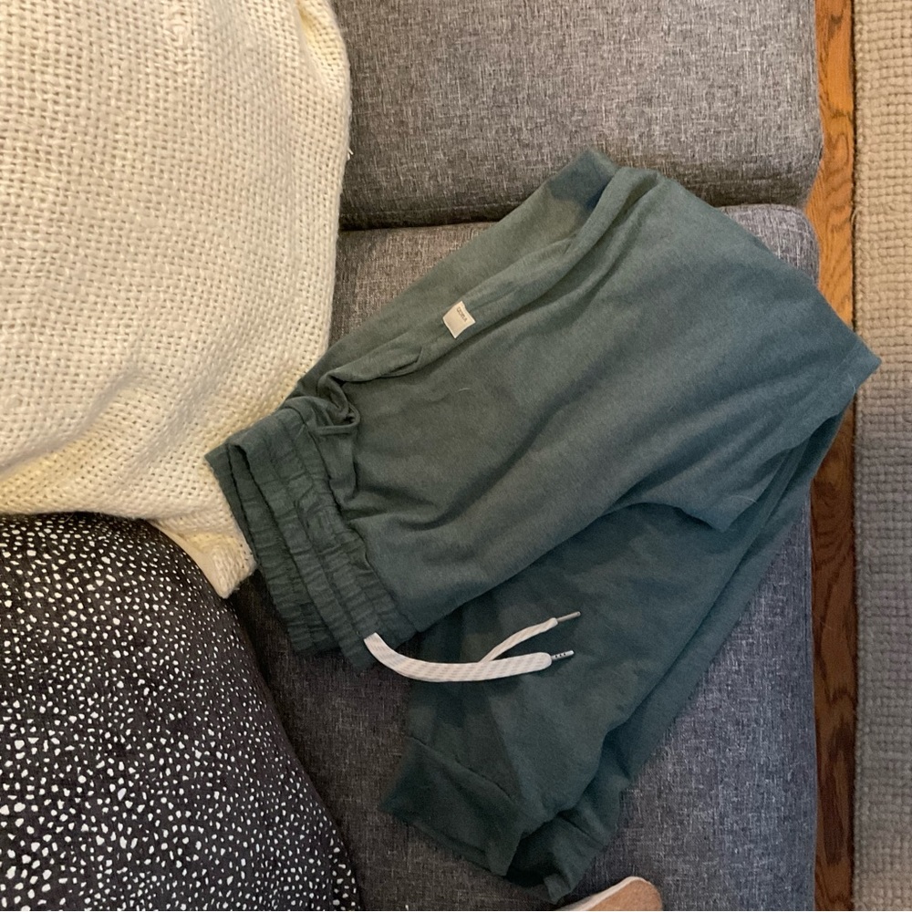 Vuori Performance Jogger